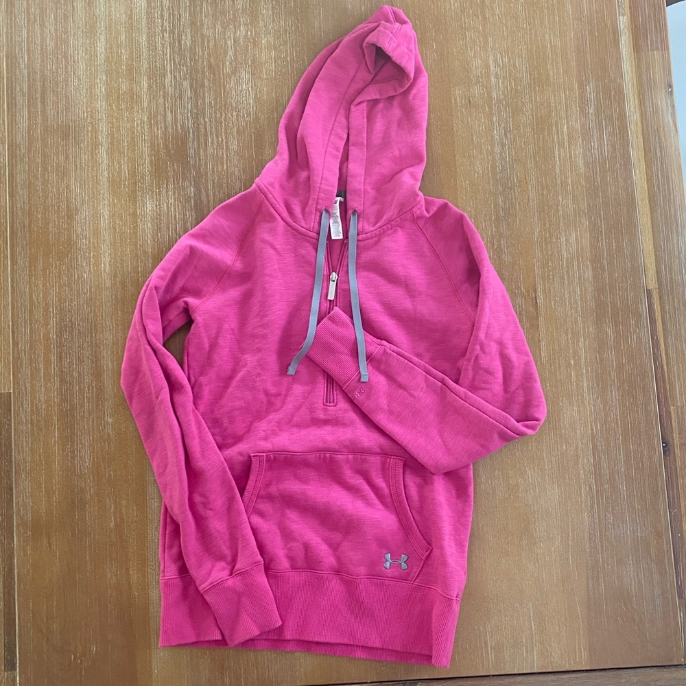 NWOT Under Armour half zip sweatshirt - Sm.